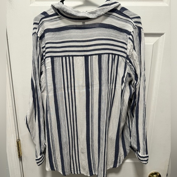 Hannah Woman Blouse Top Shirt Button Up Striped Long Sleeve Blue White S… - Picture 2 of 5